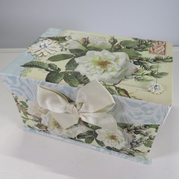 White Rose Gift Box w Magnetic Closure 8x5.5" with glitter, paper flower accents - Picture 1 of 10